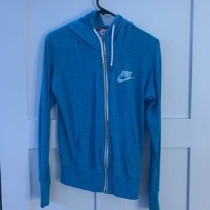 zip up sweatshirt